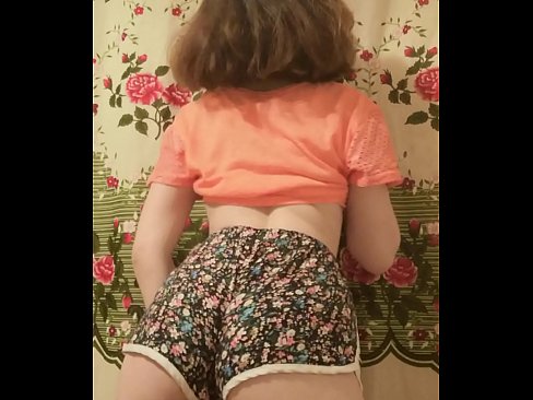 ❤️ Neska gazte sexy galtzak kentzen kameraren aurrean Porno pornoan eu.sitevox.top